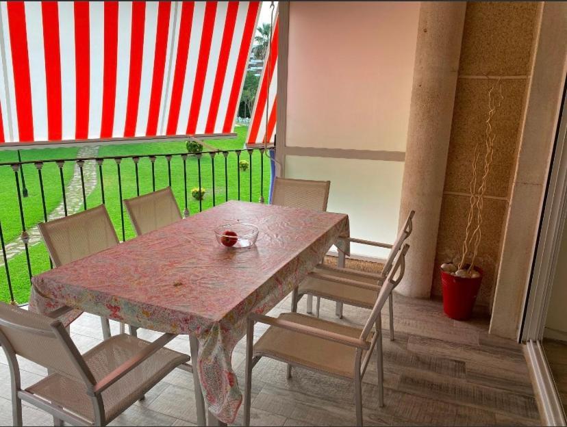 Apartamento Los Carmenes, Playa De Gandia المظهر الخارجي الصورة
